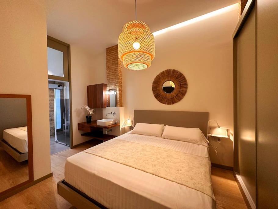 Tradicional Casa Con Patio Ruzafa Lejlighed Valencia Eksteriør billede